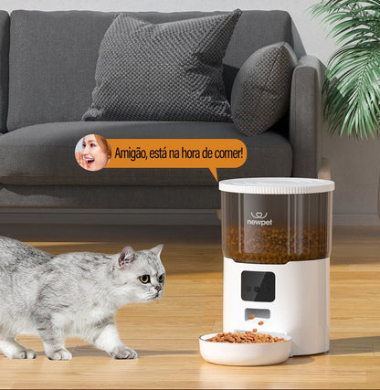 Newpet Alimentador Comedouro Automático Gatos Cães Pet Programável 4L Cor Branco - Bivolt